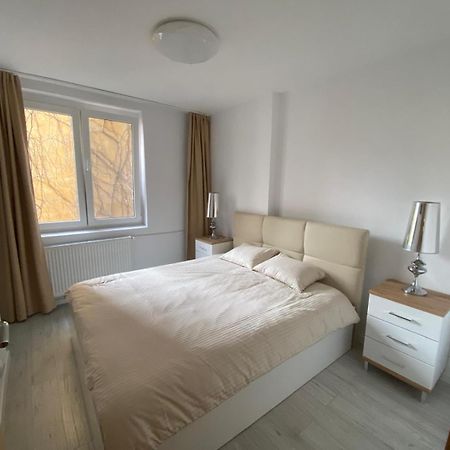 Apartament Apartament Universitate Bukareszt Zewnętrze zdjęcie